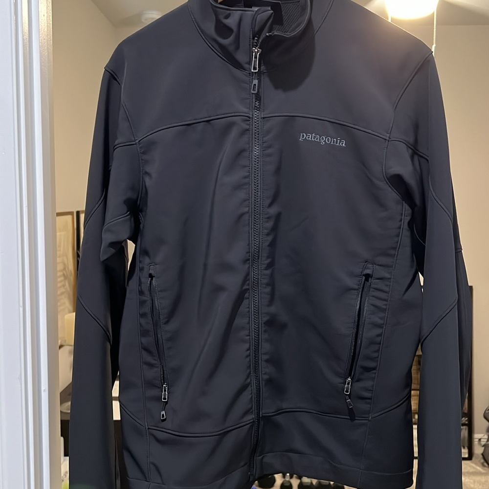 Men’s Patagonia Windbreaker/ fleece lined shell